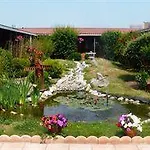 Restaurant Les Jardins D'epone ホテル 2*