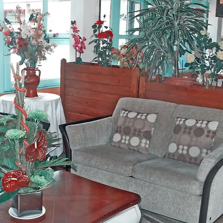 Restaurant Les Jardins D'epone 2*