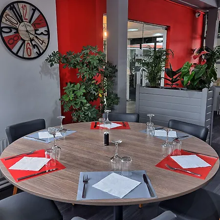 Restaurant Les Jardins D'epône Hotel 2*