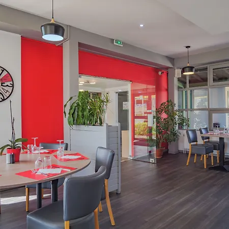 Restaurant Les Jardins D'epone Hotel 2*