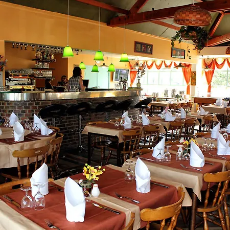 Hotel Restaurant Les Jardins D'epone Épône