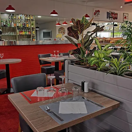 Restaurant Les Jardins D'epone Hotel Épône