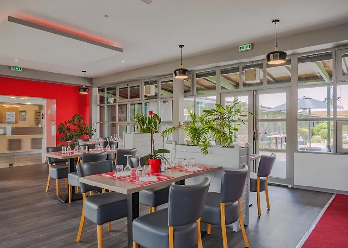 Hotel Restaurant Les Jardins D'epône Épône