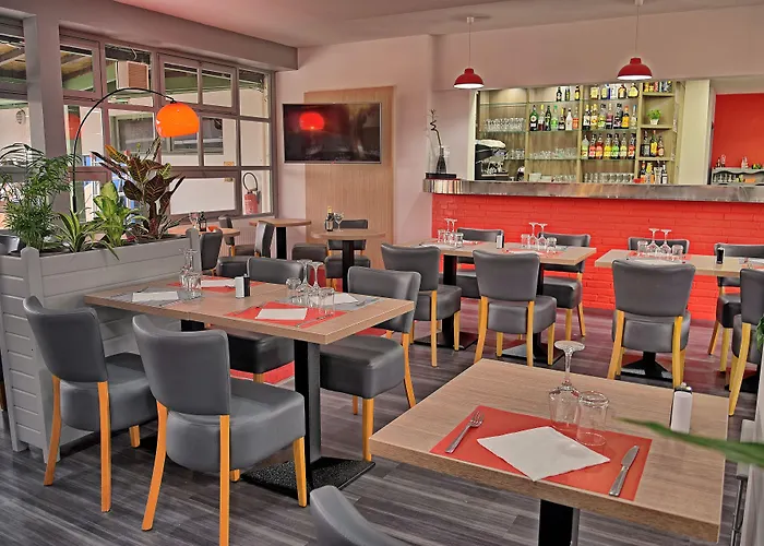 Hotel Restaurant Les Jardins D'epône 2*
